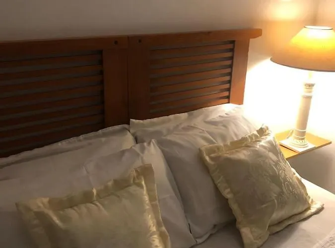 Oxe Rooms - Quartos No Centro